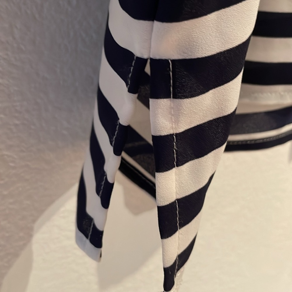 Loft Nautical Stripe Wide Neck Blouse, Navy, Size L - Picture 6 of 10